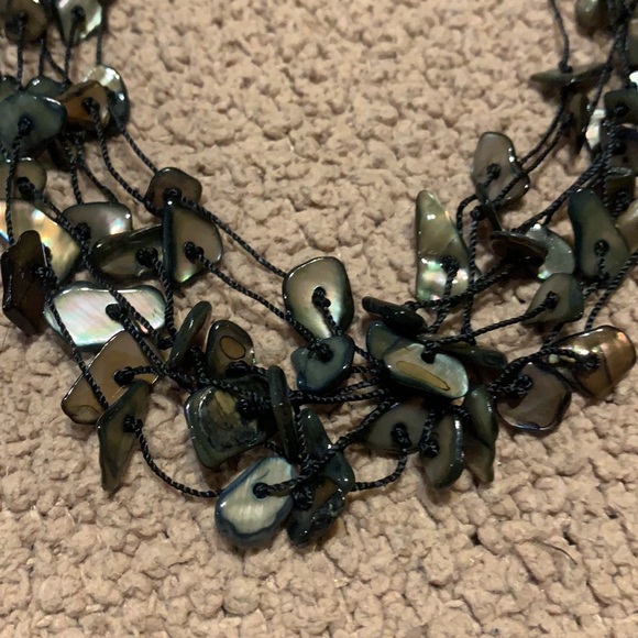 Layered necklace - Picture 2 of 3